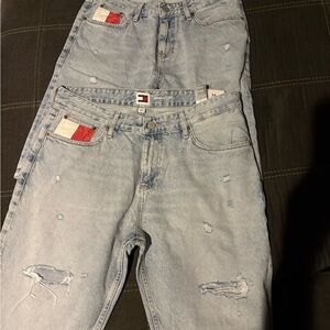 Tommy Hilfiger Blue Relaxed Fit Jeans with Distressed Style